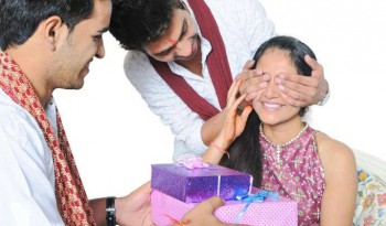 Ways-to-Surprise-Your-Sibling-on-Raksha-Bandhan