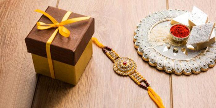 Top Rakhi Gift Ideas for Bhaiya Bhabhi