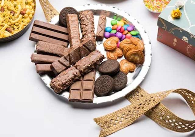 Sibling Love, Chocolate Treats: Rakhi Combo