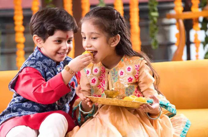 How is Bhai Dooj celebrated in different states of India – Rakhi.in