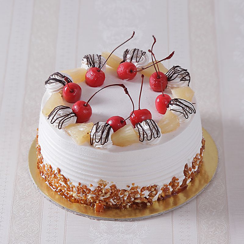 Half kg Eggless Butterscotch Cake