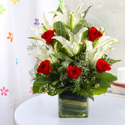 Beautiful Red and White Flower Glass Vase