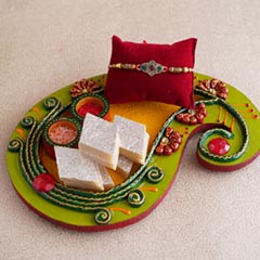 Affectionate Rakhi combo for bro